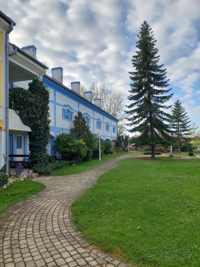 City Corner Thermal Mosonmagyarovar Bagian luar foto